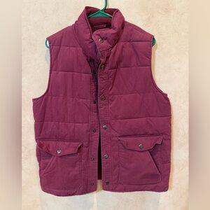 GAP Men's Quilted Burgundy Sleeveless Puffer Vest